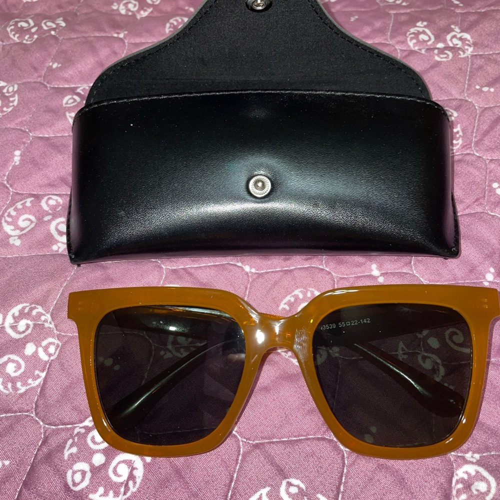 Big sunglasses